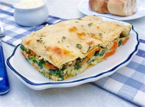 How many protein are in vegetable lasagna - calories, carbs, nutrition