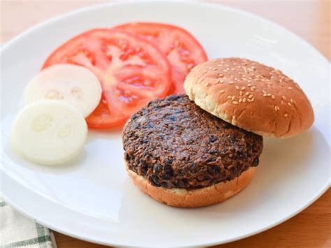 How many protein are in vegetarian black bean burger (white) - calories, carbs, nutrition