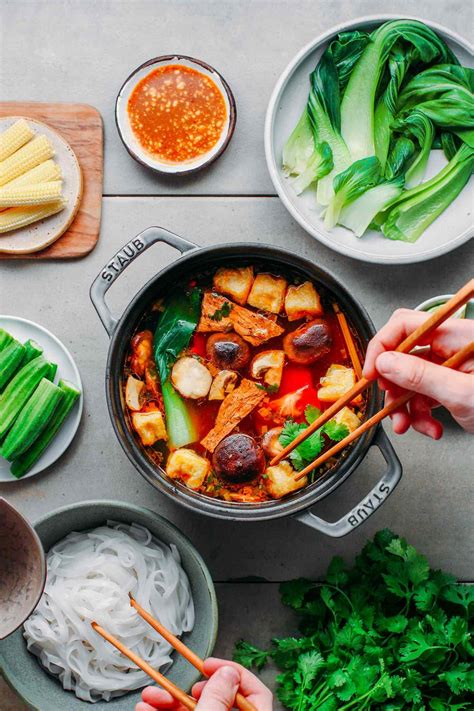 How many protein are in vegetarian hot pot soup - calories, carbs, nutrition