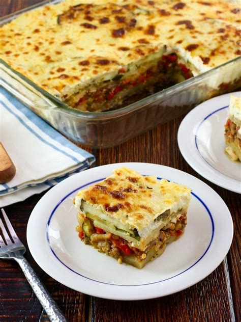 How many protein are in vegetarian moussaka - calories, carbs, nutrition