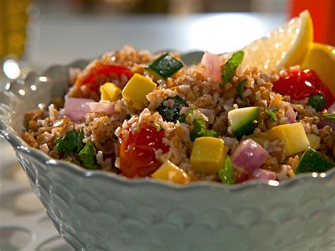 How many protein are in veggie bulgar salad - calories, carbs, nutrition