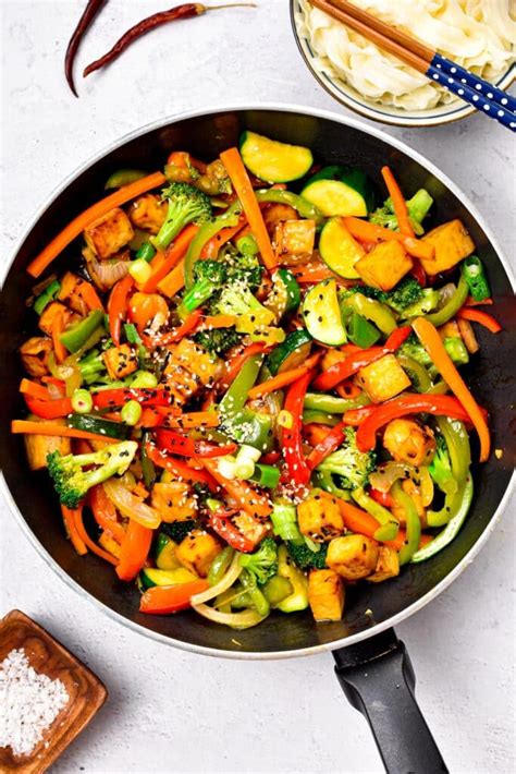 How many protein are in veggie tofu stir-fry with rice, vegan - calories, carbs, nutrition