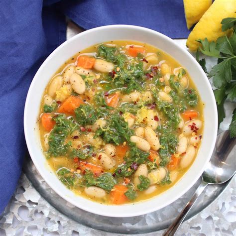 How many protein are in white bean and escarole soup - calories, carbs, nutrition