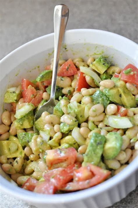 How many protein are in white bean salad - calories, carbs, nutrition