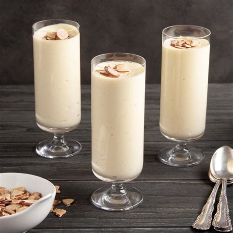 How many protein are in white chocolate mousse filling - calories, carbs, nutrition