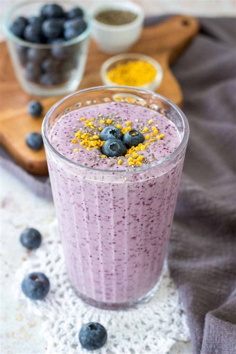 How many protein are in wild blueberry chia soy smoothie (20 oz) - calories, carbs, nutrition