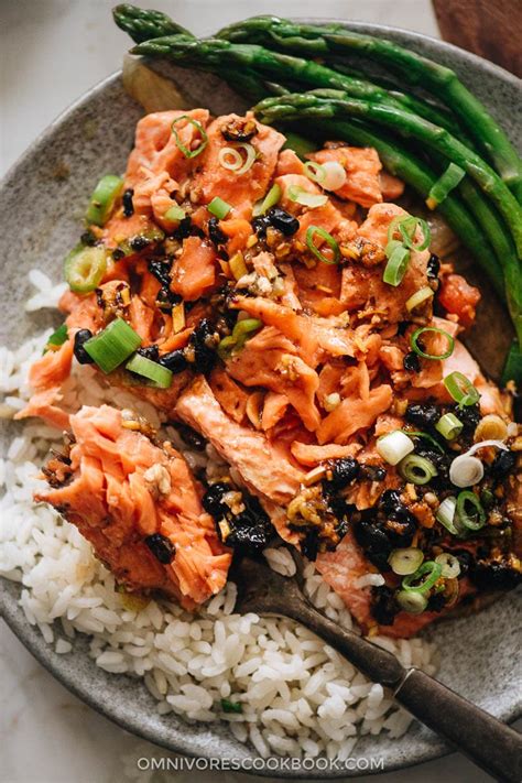 How many protein are in wok charred salmon with black bean sauce - calories, carbs, nutrition