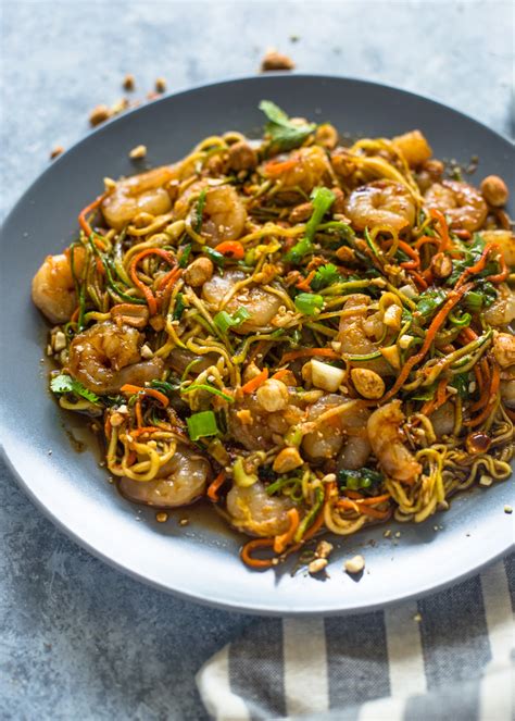 How many protein are in wrap pad thai zoodle plt 10