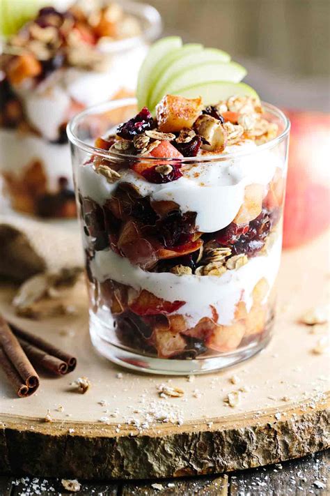 How many protein are in yogurt parfait 9 oz apple sweet potato - calories, carbs, nutrition