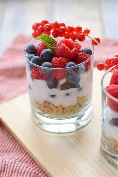 How many protein are in yogurt parfait 9 oz strawberry quinoa vanilla low fat - calories, carbs, nutrition