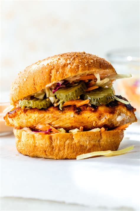 How many protein are in your health your way grilled chicken sandwich - calories, carbs, nutrition