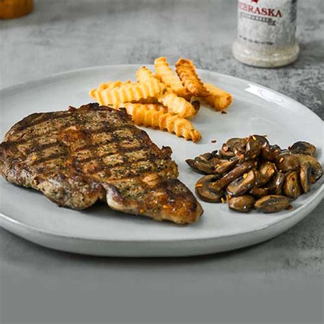 How many sugar are in 10oz ribeye steak - calories, carbs, nutrition