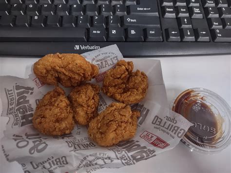 How many sugar are in 155 chicken sauce - calories, carbs, nutrition