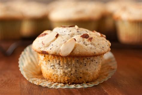 How many sugar are in almond poppy seed muffin - calories, carbs, nutrition