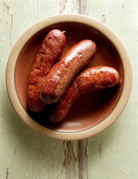 How many sugar are in andouille sausage on bun - calories, carbs, nutrition