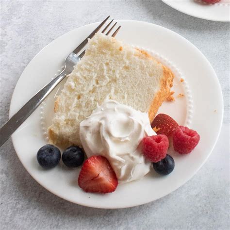 How many sugar are in angel food cake - calories, carbs, nutrition