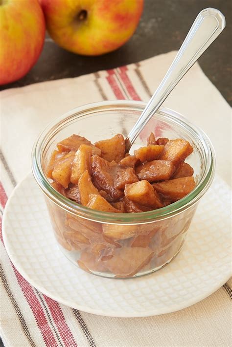 How many sugar are in apple compote - calories, carbs, nutrition