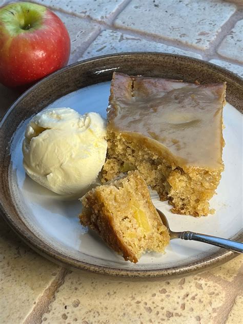 How many sugar are in apple spice coffee cake - calories, carbs, nutrition