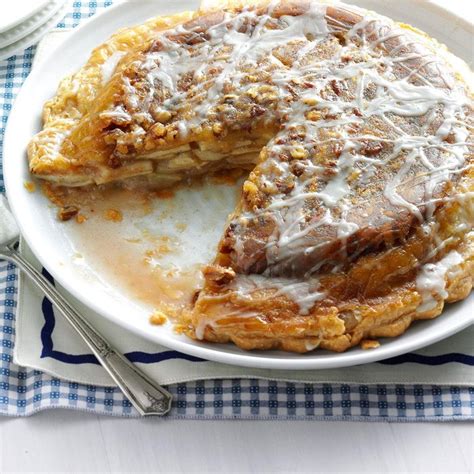 How many sugar are in apple walnut upside down pie - calories, carbs, nutrition