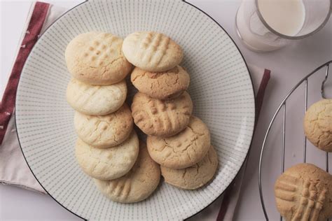 How many sugar are in arrowroot cookies - calories, carbs, nutrition