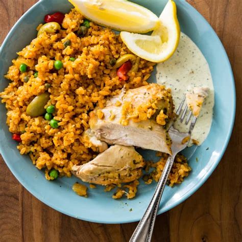 How many sugar are in arroz con pollo - calories, carbs, nutrition