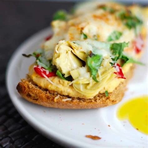 How many sugar are in artichoke, red pepper & feta pizza - calories, carbs, nutrition