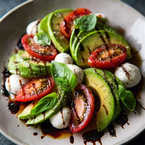How many sugar are in avocado caprese side salad - calories, carbs, nutrition
