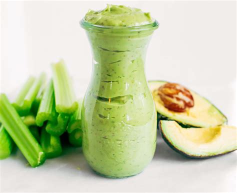 How many sugar are in avocado ranch dressing for wendy's - calories, carbs, nutrition