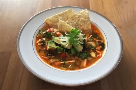 How many sugar are in azteca chicken and vegetable soup - calories, carbs, nutrition