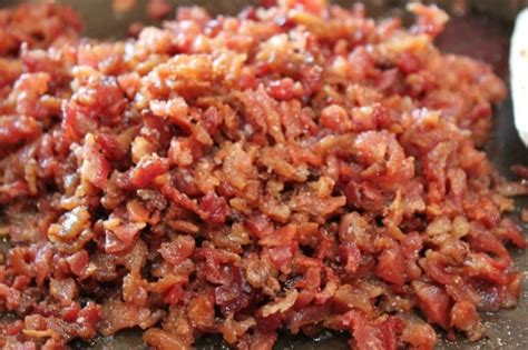 How many sugar are in bacon 22/26 cooked crumbled 1/4 cup - calories, carbs, nutrition