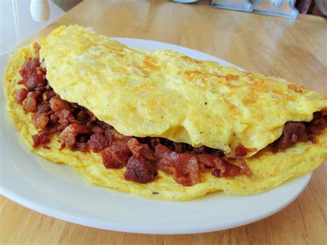 How many sugar are in bacon omelet - calories, carbs, nutrition