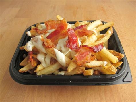 How many sugar are in bacon ranch fries - calories, carbs, nutrition