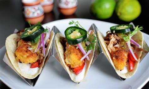 How many sugar are in baja fish taco - calories, carbs, nutrition