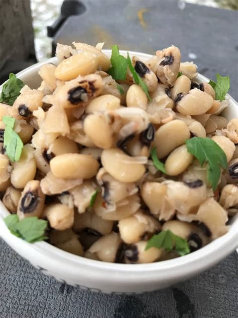 How many sugar are in baked black eyed peas - calories, carbs, nutrition