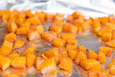 How many sugar are in baked butternut squash with maple syrup - calories, carbs, nutrition