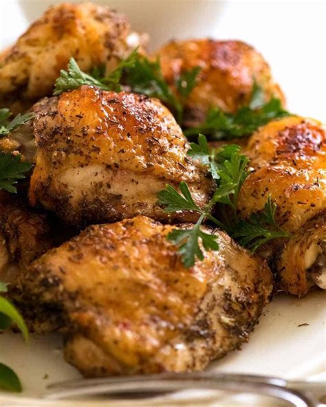 How many sugar are in baked chicken with local herbs - calories, carbs, nutrition