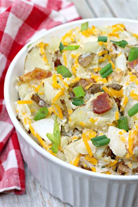 How many sugar are in baked potato with fresh garden salad - calories, carbs, nutrition