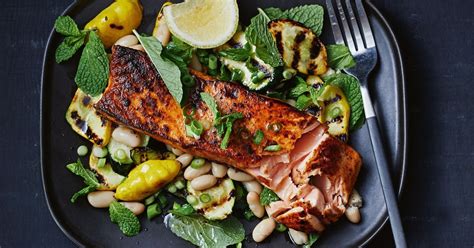 How many sugar are in baked salmon with baby zucchini and squash salad - calories, carbs, nutrition