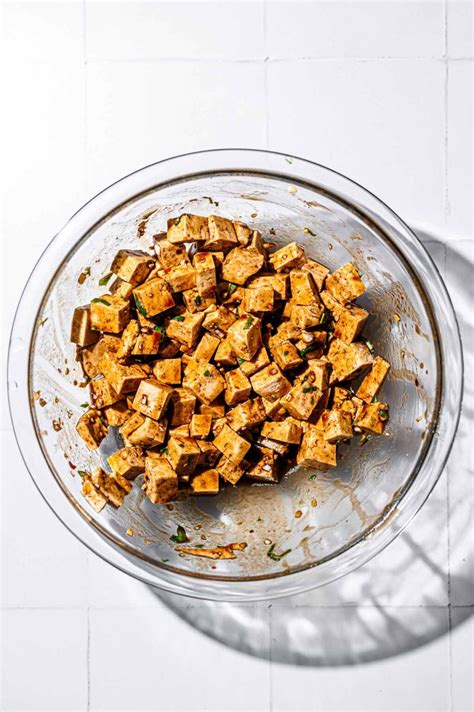 How many sugar are in balsamic marinated tofu - calories, carbs, nutrition