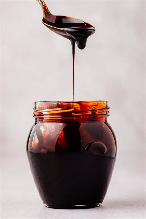 How many sugar are in balsamic syrup - calories, carbs, nutrition