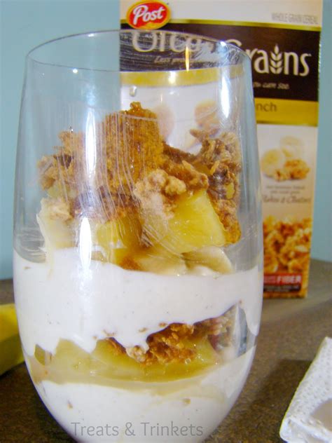 How many sugar are in banana crunch parfait with cashews (15079.1) - calories, carbs, nutrition