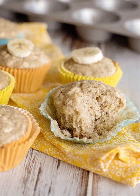 How many sugar are in banana muffin - calories, carbs, nutrition