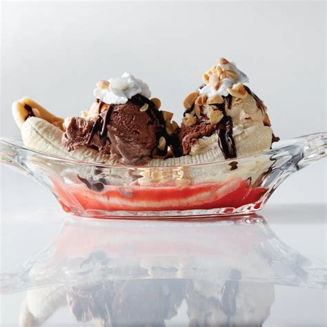 How many sugar are in banana splits with peanuts - calories, carbs, nutrition