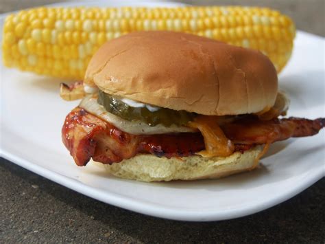 How many sugar are in barbecue chicken fritter sandwich - calories, carbs, nutrition