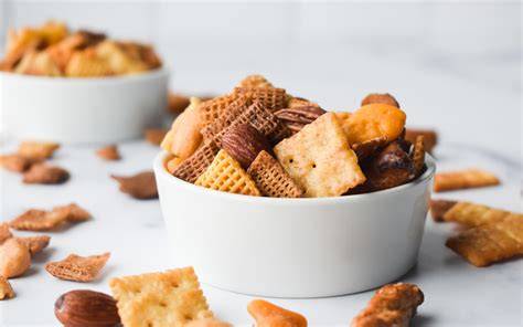 How many sugar are in barbecue whole grain snacks - calories, carbs, nutrition