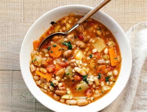 How many sugar are in barley and bean soup - calories, carbs, nutrition