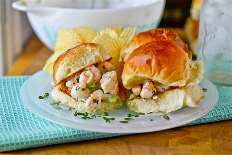 How many sugar are in bayou shrimp sandwich - calories, carbs, nutrition