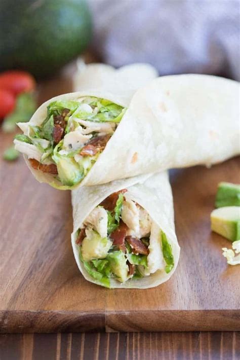 How many sugar are in bbq chicken avocado wrap - calories, carbs, nutrition