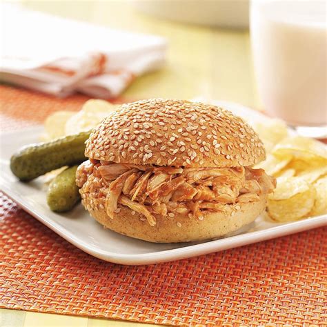 How many sugar are in bbq chicken on sandwich thin - calories, carbs, nutrition