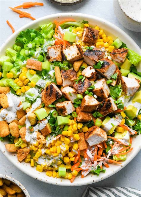 How many sugar are in bbq chicken salad - calories, carbs, nutrition